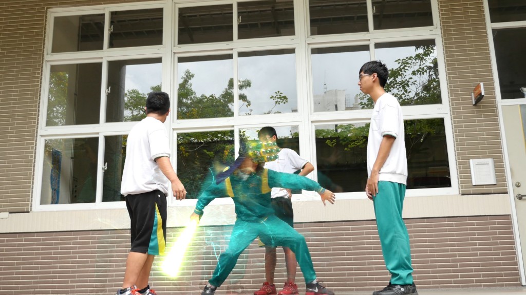 02 (070) (0;00;06;29)